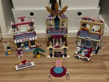 LEGO FRIENDS: Heartlake Shopping Mall (41058)