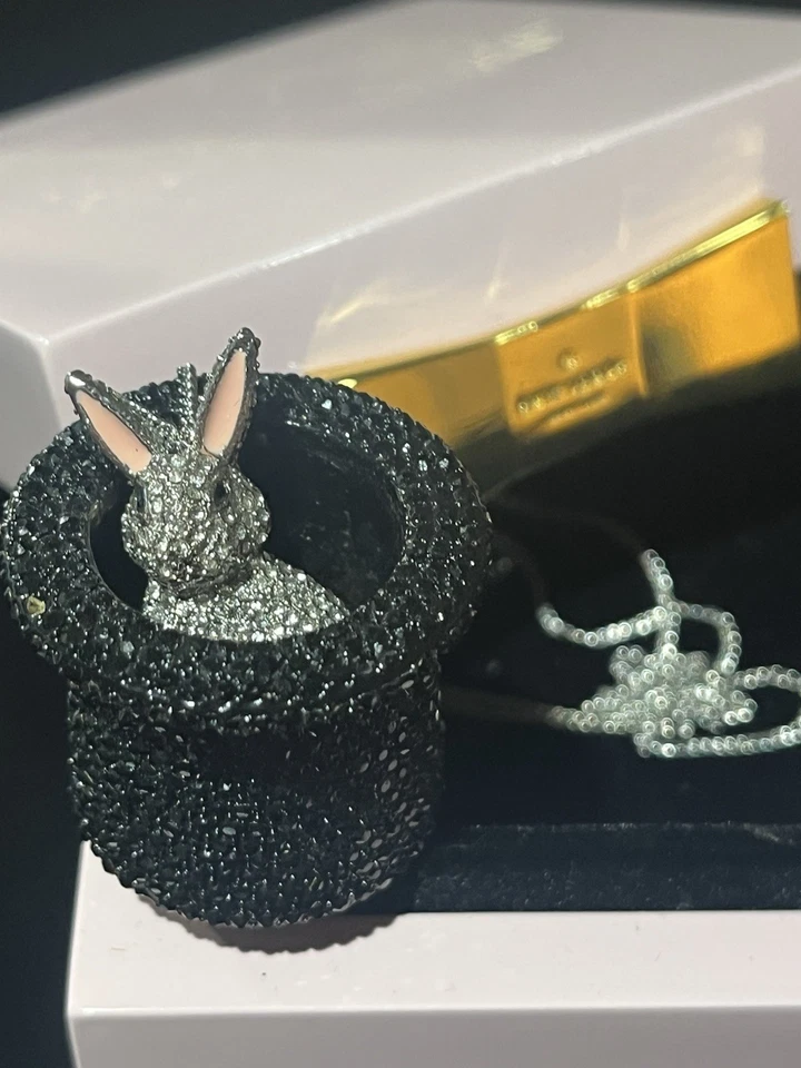 Kate Spade~Faça Coelho Mágico no Chapéu Colar Declaração com Estojo Rosa 2010 RARO - Imagem 2 de 4