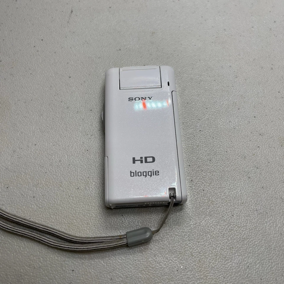 Cámara digital de bolsillo Sony MHS-PM5 HD Bloggie lente de ángulo 360 probada blanca con batería Foto 2 de 4