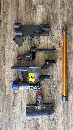Dyson V8 Absolute Cordless Vacuum For Parts