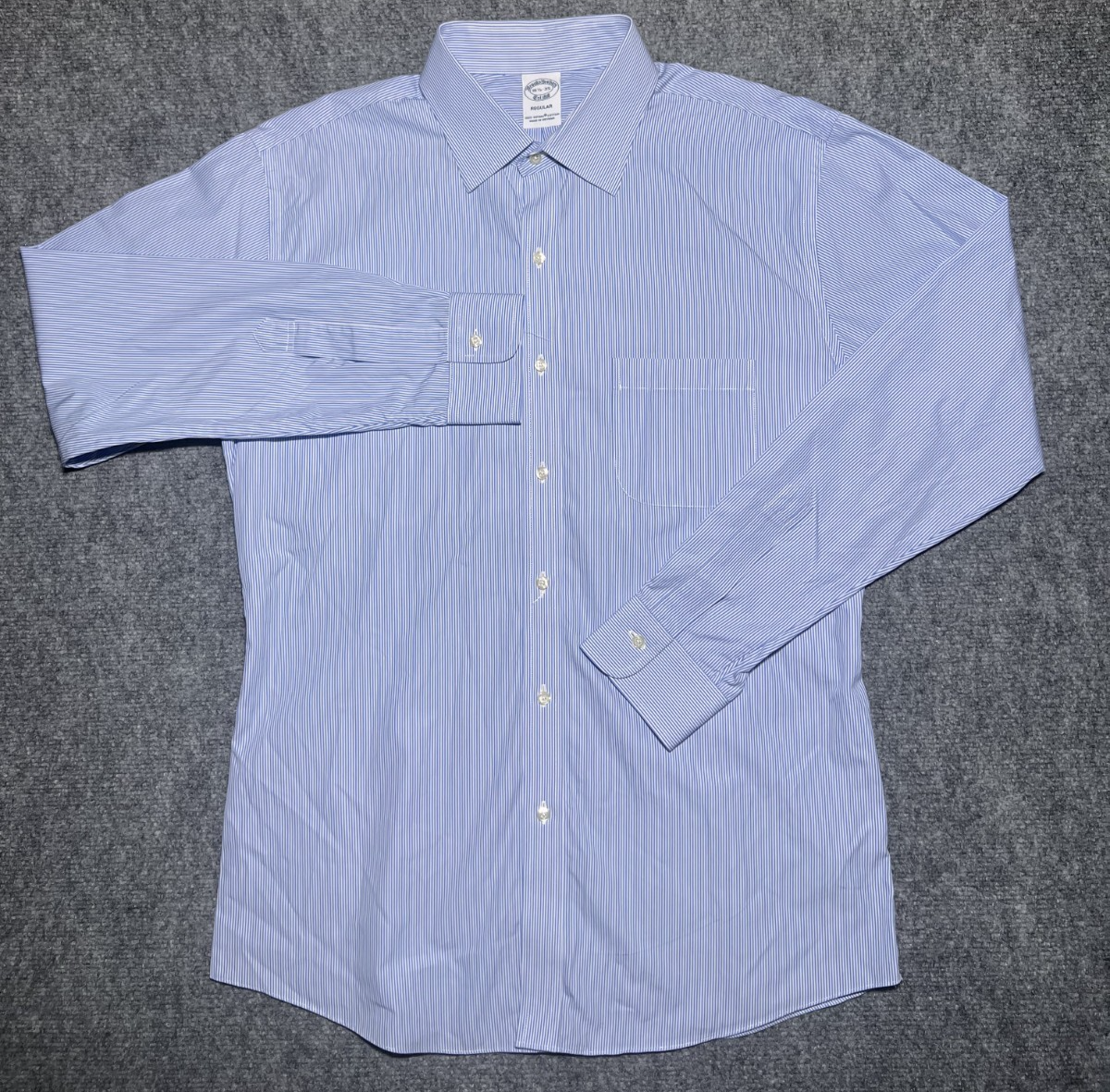 Brooks Brothers Regular Button Up Dress Shirt Blue Striped Men Size 16 1/2 - 35