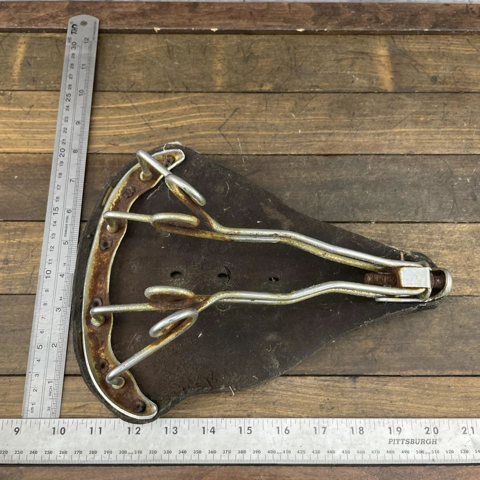 Sillín de cuero Brooks vintage asiento de bicicleta Inglaterra REPUESTOS REPARACIÓN restauración de sartén de resorte Foto 4 de 4