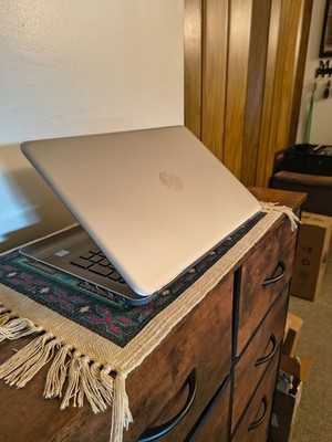 HP Pavilion Laptop 15-au123cl Core i5-7000U@2.5GHz 12GB 250GB SSD Intel HD GPU 