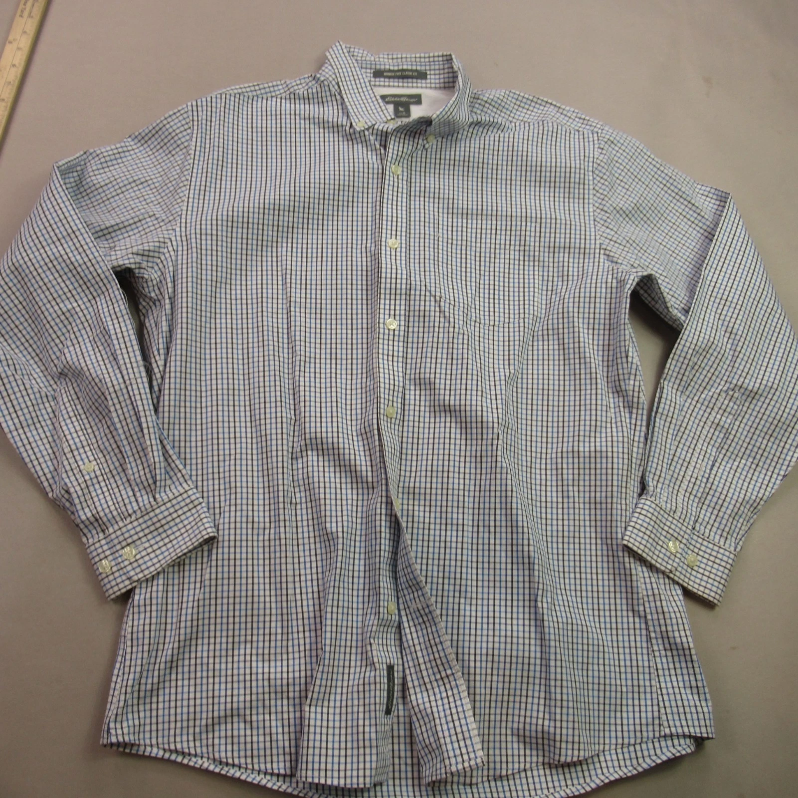 Eddie Bauer Shirt Mens Large Long Sleeve Button Front Pocket Checks Classic
