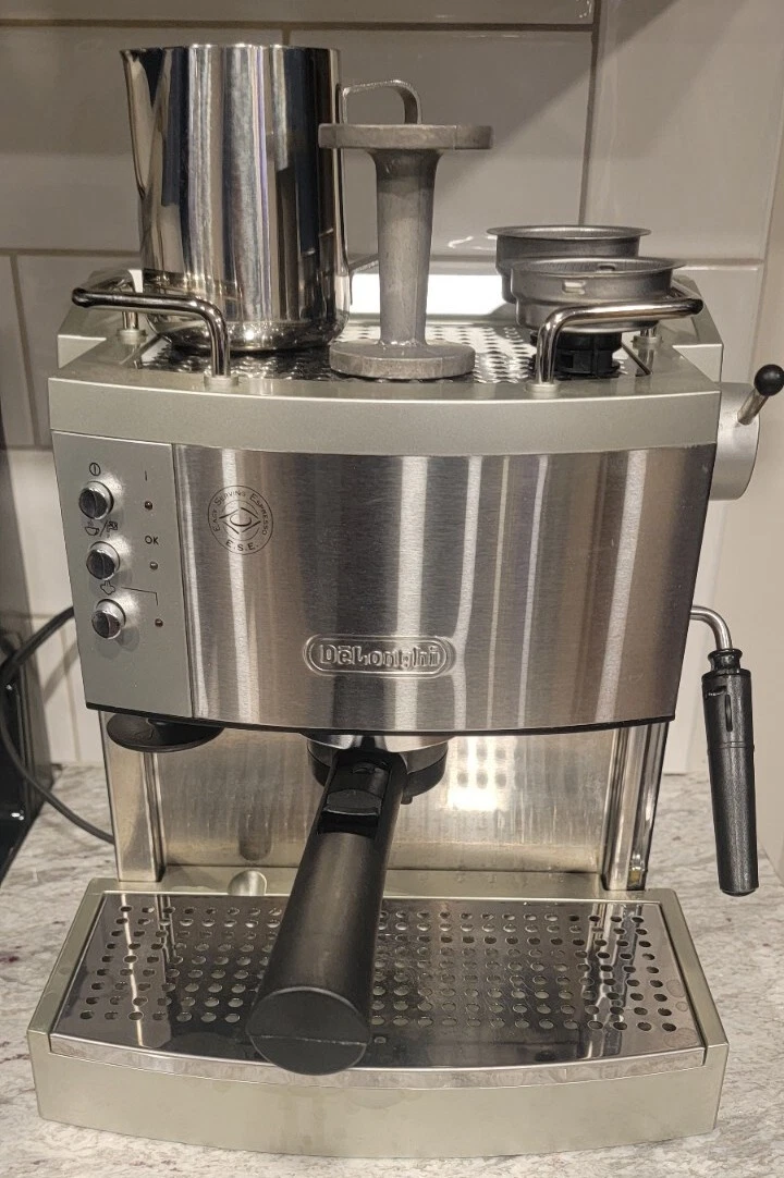 De'Longhi 15 Bar Stainless Steel Espresso and Cappuccino Machine