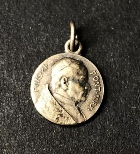 Pendentif Breton Argenté Atao Feal – Diam. 4 Cm, Occasion