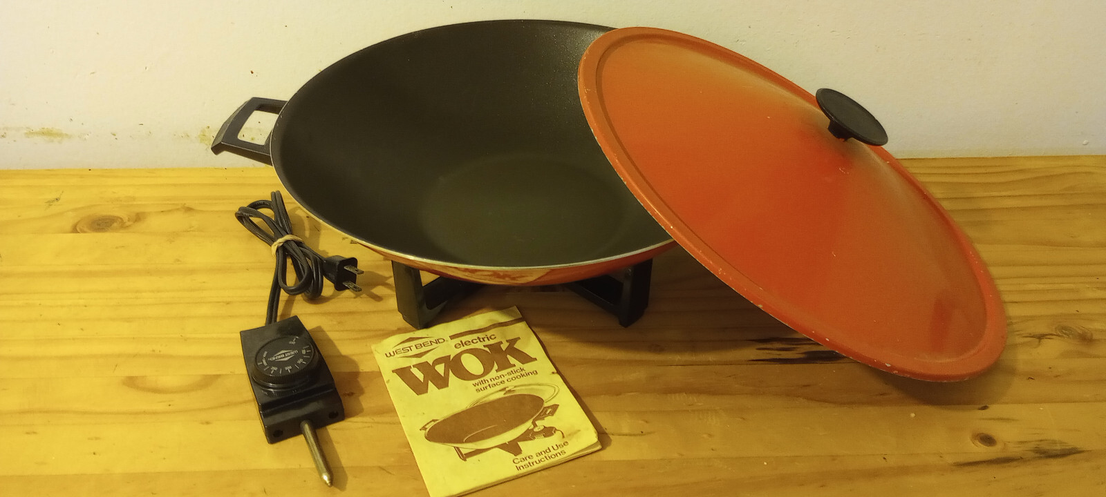 Vintage West Bend 5109 Nonstick Electric Wok Red 6qt. Made In The USA