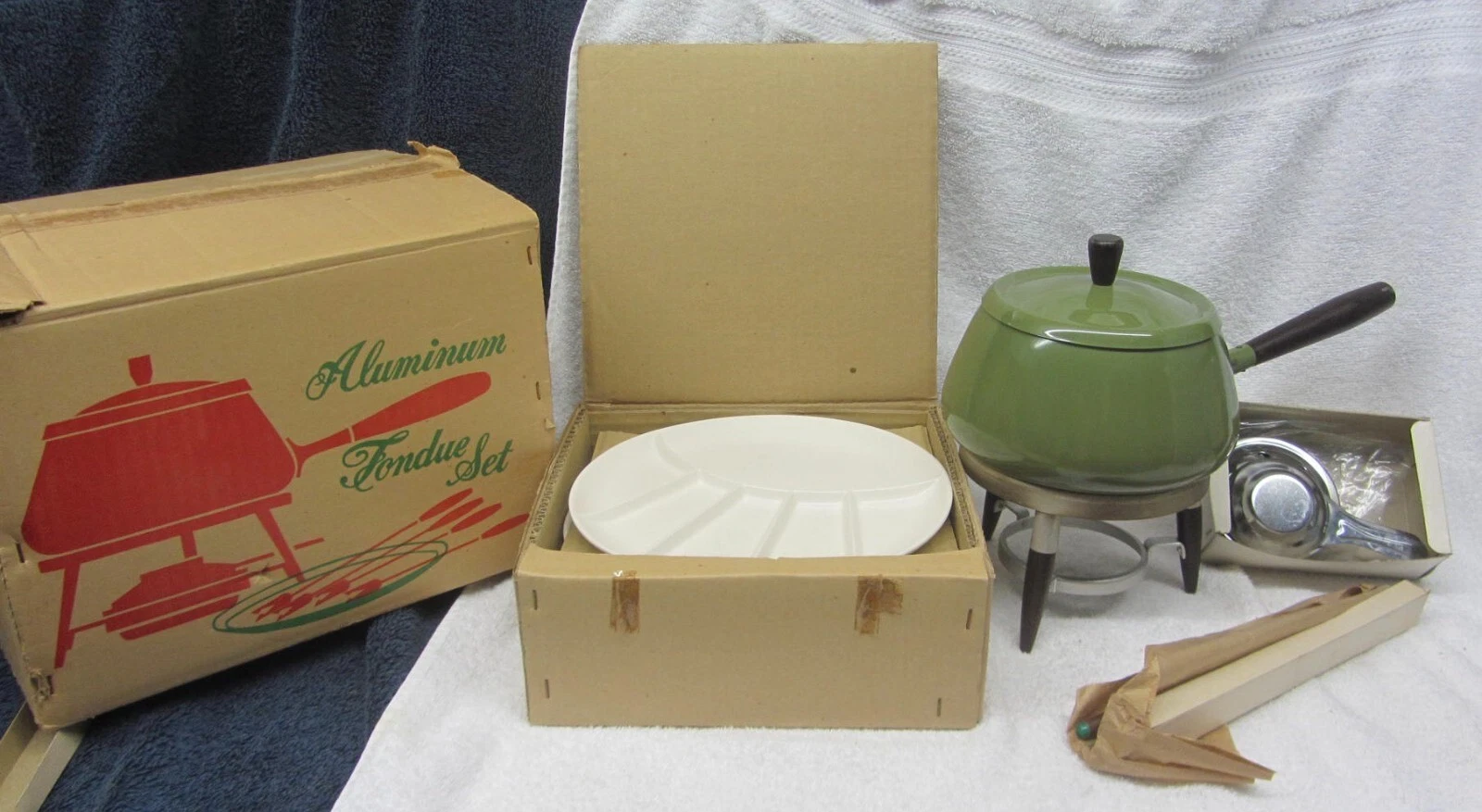 Vintage 1960s Avacado Green Fondue Set With 4 Plates & Forks Burner Stand Japan
