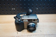 m Olympus CAMEDIA C-3000 Zoom 3.3MP Digital Camera Silver w/ 32MB Card