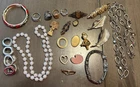 Vintage Costume Jewelry lot. Rings, Pins, Bracelets, Necklaces, Etc 20 Pcs