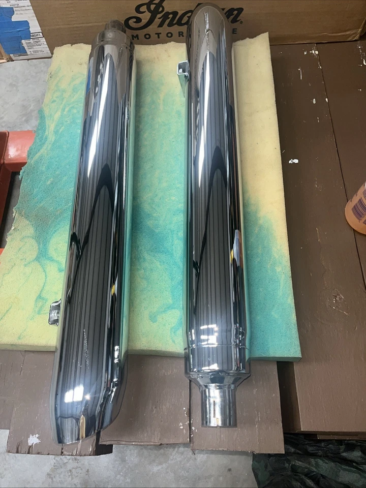 2020 Indian Chief Vintage Stock Exhaust Mufflers Lightly Used Nice Condition - Image 3 of 4