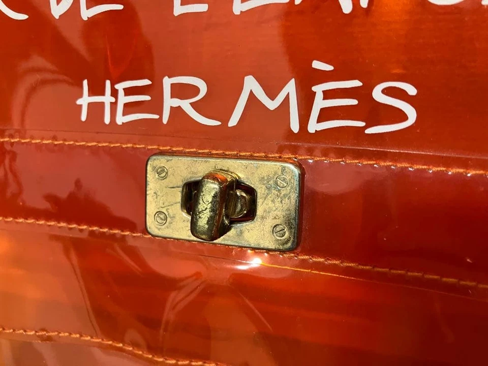 Hermes Vinyl Kelly Orange 30x40x11 cm Limited Exhibition Tote Bag Rare - Image 2 of 4