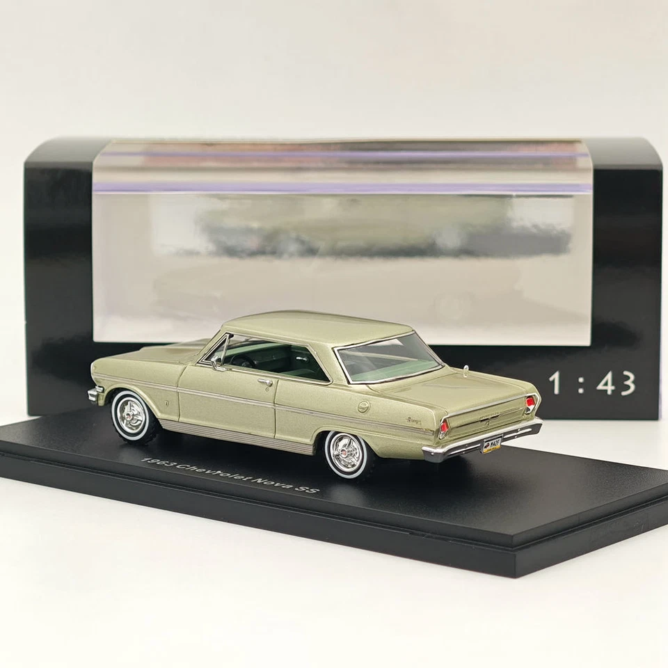 NEO 1/43 1963 Chevrolet Nova SS Green Resin Models Car Colllection - Image 3 of 4
