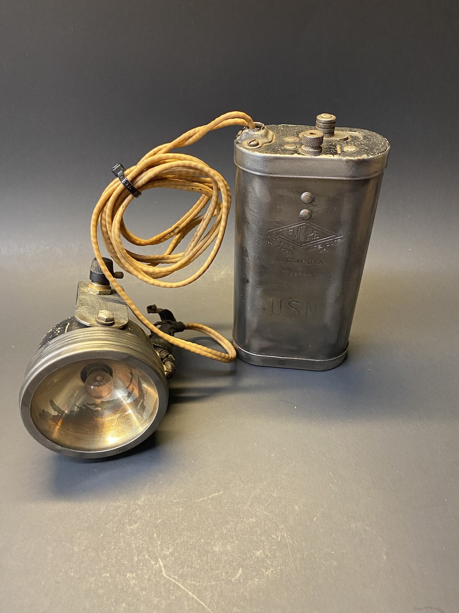 Vintage 1940s US WW2 Empire No. 802-N US Navy Flashlight with
