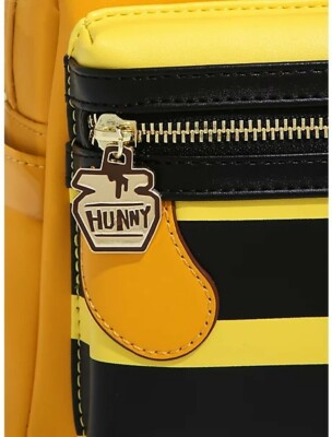 Loungefly Funko Pop! Disney Winnie the Pooh Bee Mini  display picture 1