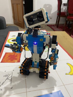 LEGO Boost Creative Toolbox Coding Robots Kit (17101) Please Read