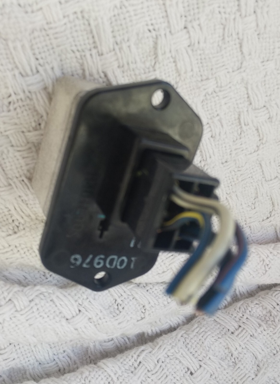 952004 Toyota HVAC Blower Motor Resistor 8713835040 Genuine