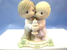 PRECIOUS MOMENTS ORNAMENT " FIRST CHRISTMAS TOGETHER 2009 "