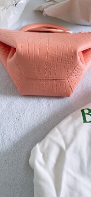 Croco Effect ☆BOTTEGA VENETA☆ DOLL Medium ポーチ付きトート BOTTEGA VENETA】DOLL クロコ型押し ポーチ付 カーフトート