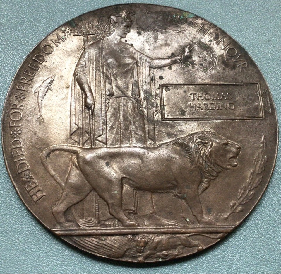 WW1 Memorial Death Plaque For Thomas Harding With Original Cardboard