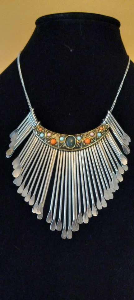 Винтажное ожерелье юго-западного серебристого тона с серебристой булавкой бахромой нагрудник и разноцветное - Изображение 4 из 4
