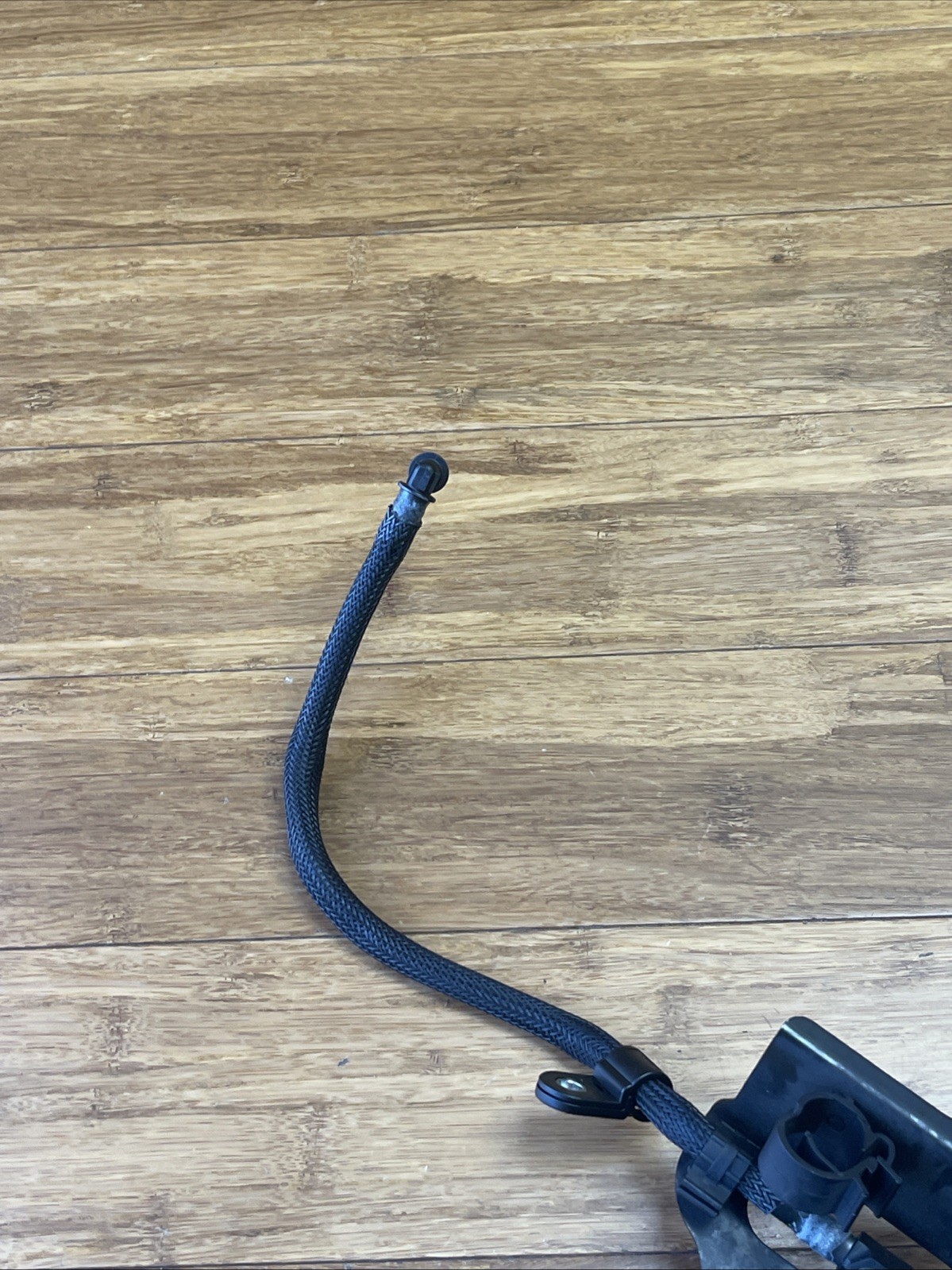 2014-2022 Maserati Ghibli M157 Vacuum Line Hose Pipe With Bracket 300176 OEM