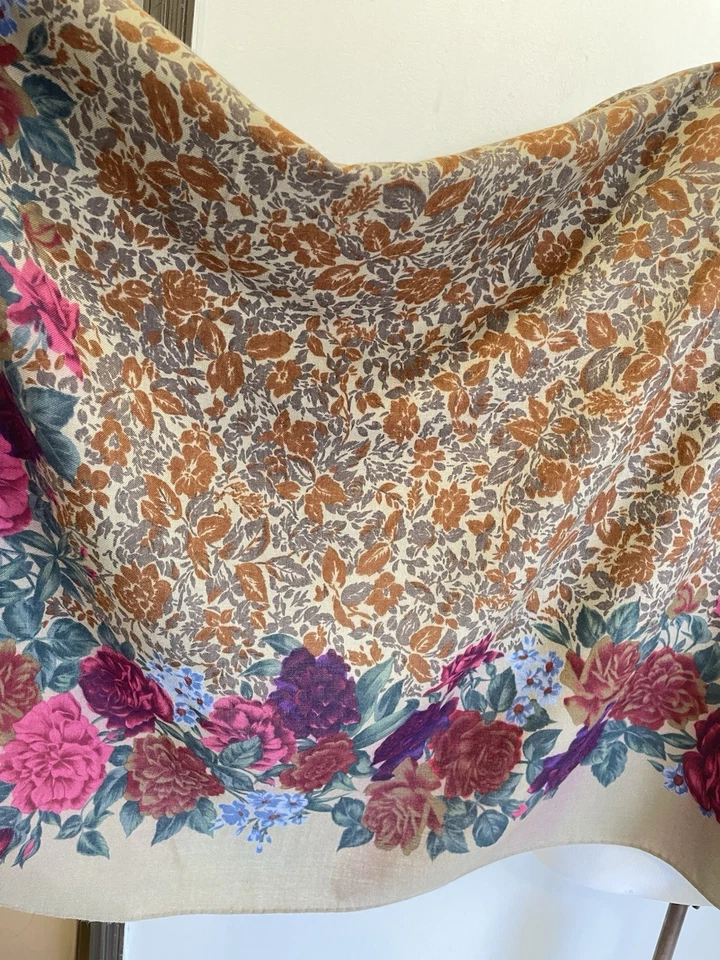 Y9# ETRO Made in Italy Wool Silk Floral Scarf Beige Multicolor Vintage - Image 3 of 4