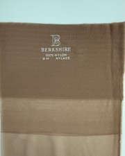 Vintage Berkshire Seamed Mesh Stockings 3 Pairs In Box