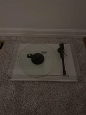 Pro-Ject: T2 W Wi-Fi Streaming Turntable Satin White(built in preamp)