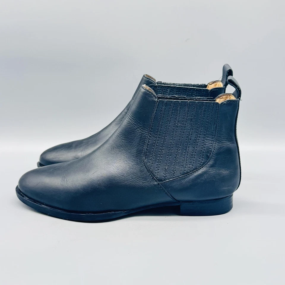 Jack Rogers Boots Womens 9 Black Pippa Leather Bootie Ankle Chelsea Round Toe - Image 4 of 4