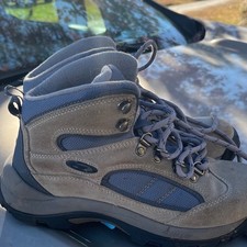 Hi Tec Outdoor Hiking Boots Women's Size 7 Beige Blue Lace Up Ankle Boots 41097W