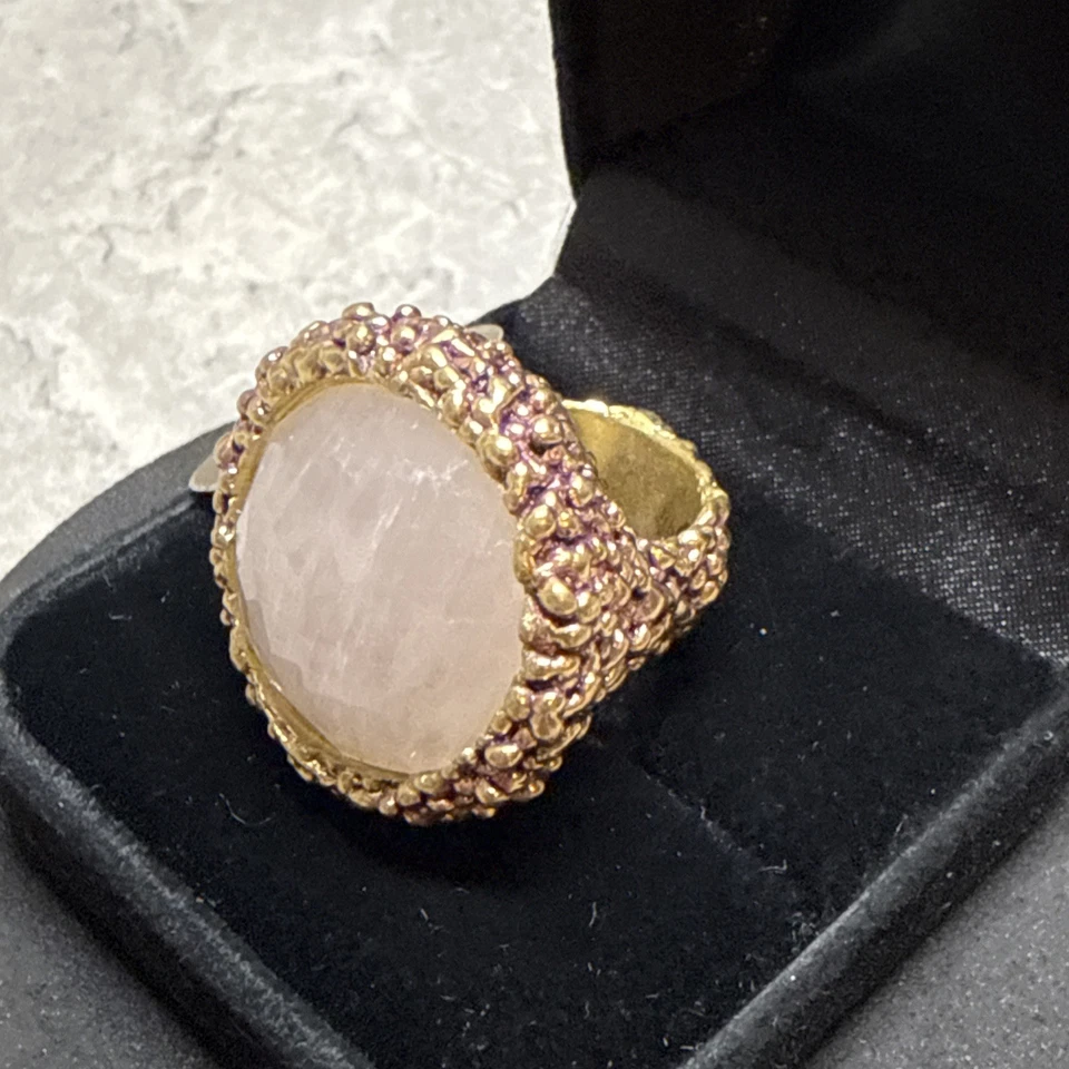 Anillo de cuarzo rosa DANIELA DE MARCHI talla M en latón divino nuevo con etiquetas diseñador italiano Foto 3 de 4