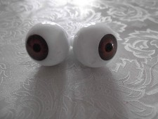 ROUND ACRYLIC DOLL EYES IN BROWN Sizes 8 mm to-26 mm Code GRPBR