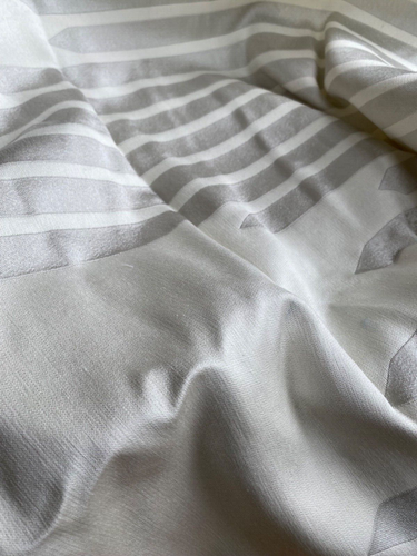 1.68m x 140cm Silk & Cotton Cream/Putty Brocade Furnishing fabric remnant crafts - Picture 5 of 5