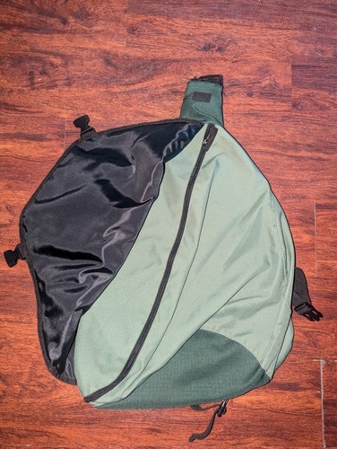 Vintage Green Gap Sling Bag Laptop Backpack Y2K 2005 - Picture 4 of 6