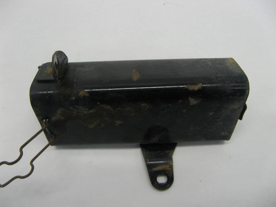 CAJA DE HERRAMIENTAS HONDA XL100 75 Foto 4 de 4