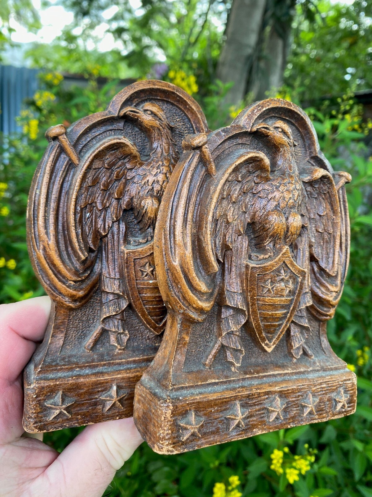 Syroco Pair Of American Eagle Crest Bookends FREE SHIPPING wood ware