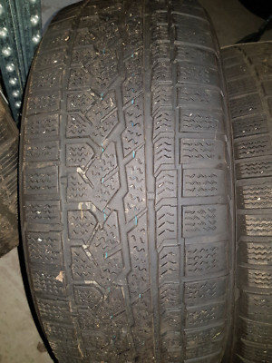 Winterreifen Kumho Asymetric I`Zen  --  255/65R17 114 H