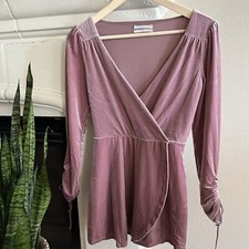 Urban Outfitters Womens Rose Velvet Surplice Romper Dress  Dusty Rose Size S-P