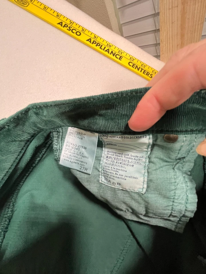 AG Adriano Goldschmied Pana The Prima Mid Rise Cigarrillo Verde Talla 27R Foto 4 de 4