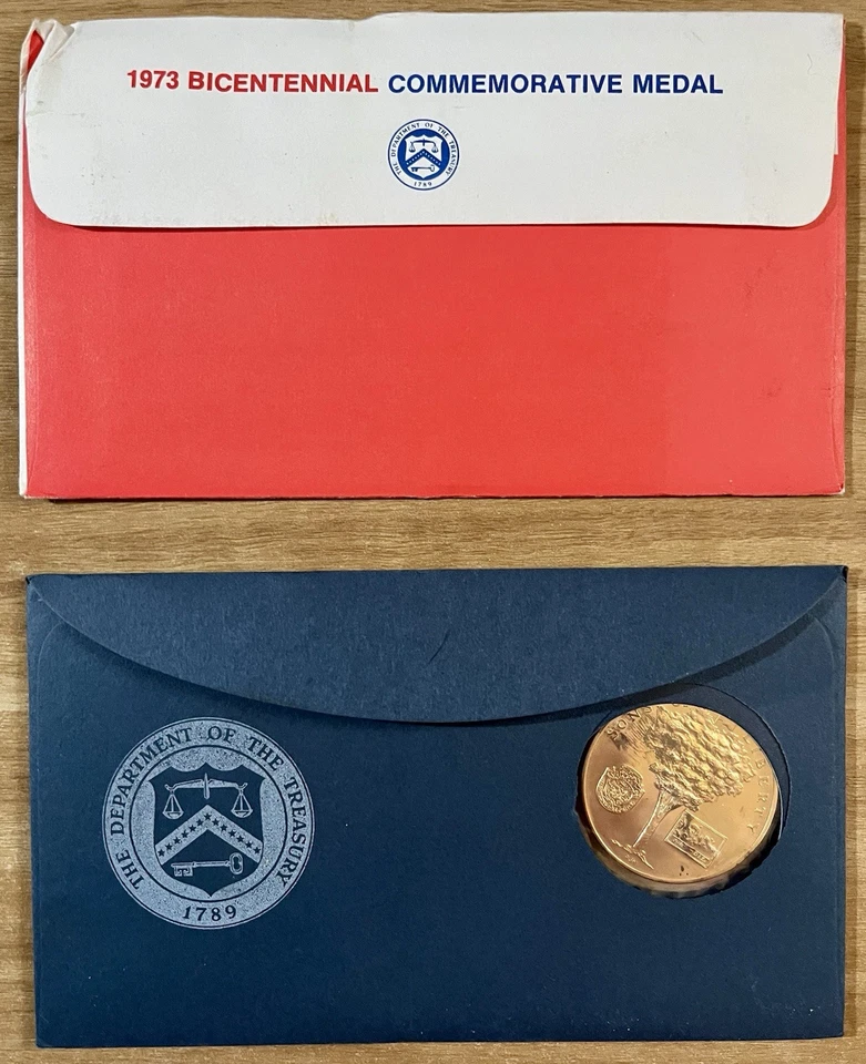 1972 & 1973 American Revolution Bicentennial Commemorative Medals - Image 2 of 2