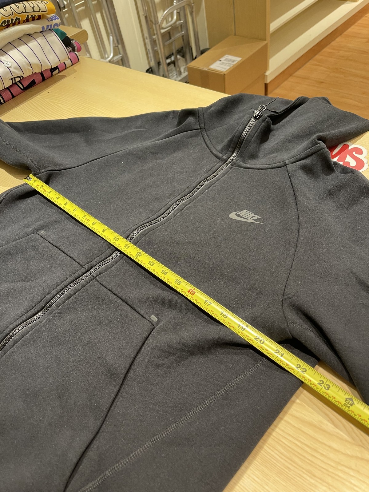 Size XXL - 2020 Triple Black Nike Tech Fleece Hoodie Sz XXL TECH Pre-Owned thumbnail 3