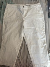 Faded Glory Women  s Cream Chino Capri pants Size 18 Off White