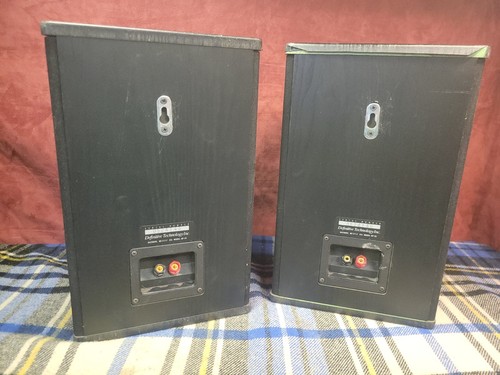 Definitive Technology BP-2X Bipolar Stereo surround speakers - Picture 2 of 6