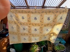 VTG HERITAGE polycotton 85" x 60" Tablecloth + 6 Napkins Yellow Floral VGC