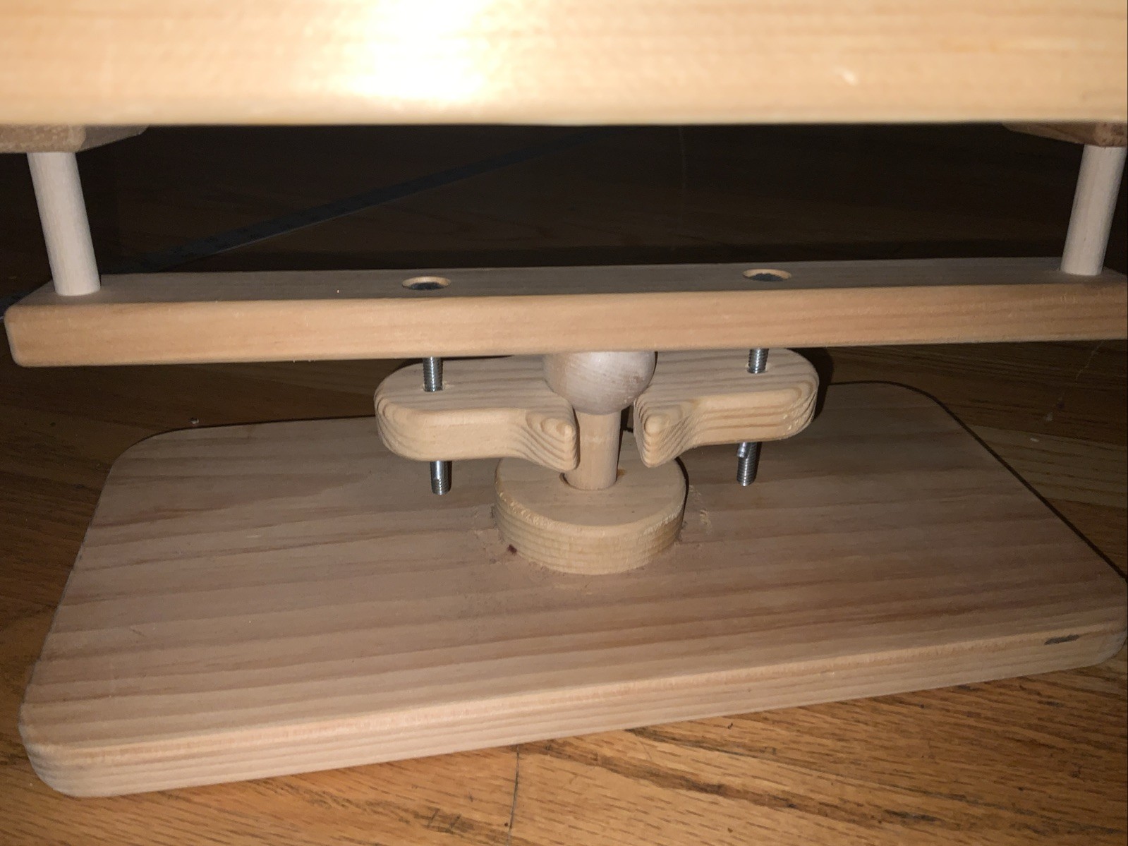 14” Square Rug Hooking Rotating Frame slightly used