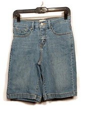 Levi's 512 Perfectly Slimming Bremuda Denim Jean Shorts Size 6