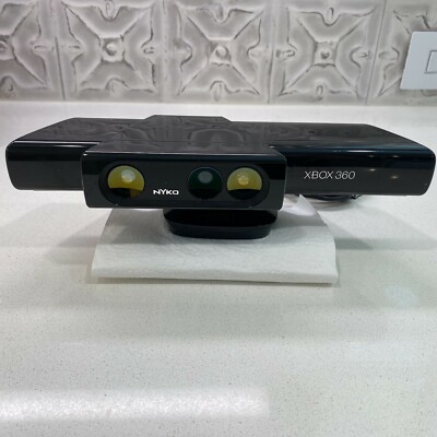 Microsoft Xbox 360 Kinect Sensor Bar Model 1414 *PLUS Nyko Zoom 86085-A50 Bundle