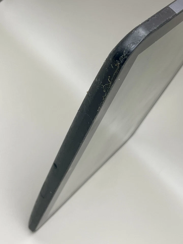 Motorola XOOM Wi-Fi Tablet 32GB 10.1" 1090-T56MT1 HEAVILY USED BUT WORKING - Image 2 of 4