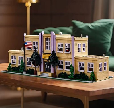 Modular Build  The Simpson 3500 Pcs SpringField School